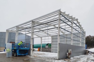 oplášťování haly