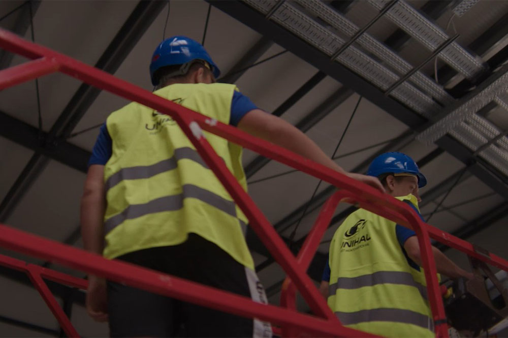Jak dlouho trvá stavba montované haly? Přehled jednotlivých fází